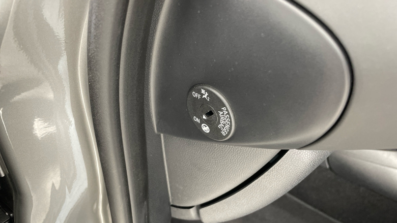 MINI Hatchback 1.5 Cooper Classic 3dr Auto Petrol Hatchback